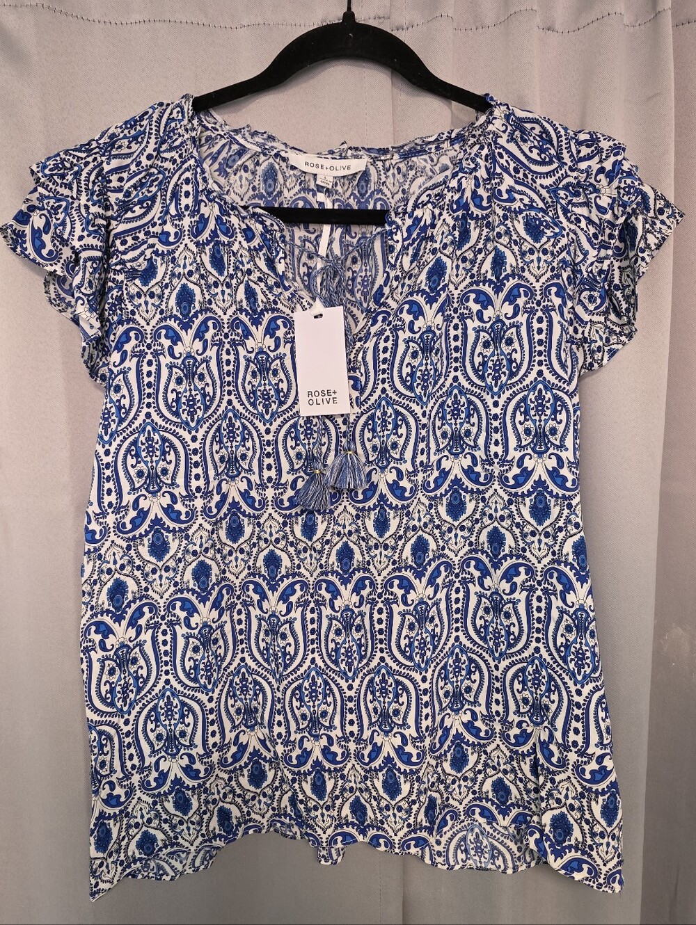 Rose & Olive Blue Paisley Short Sleeve Women’s Top Large